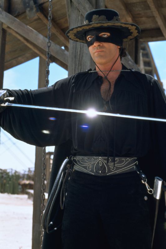 The Mask of Zorro (1998) Martin Campbell Synopsis, Characteristics